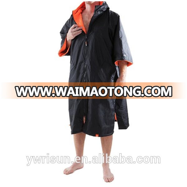 2018 Trendy Waterproof Surf Poncho Short Sleeve Dry Chang Robe With Warm Microfiber lining Adult Hooded Beach Robe